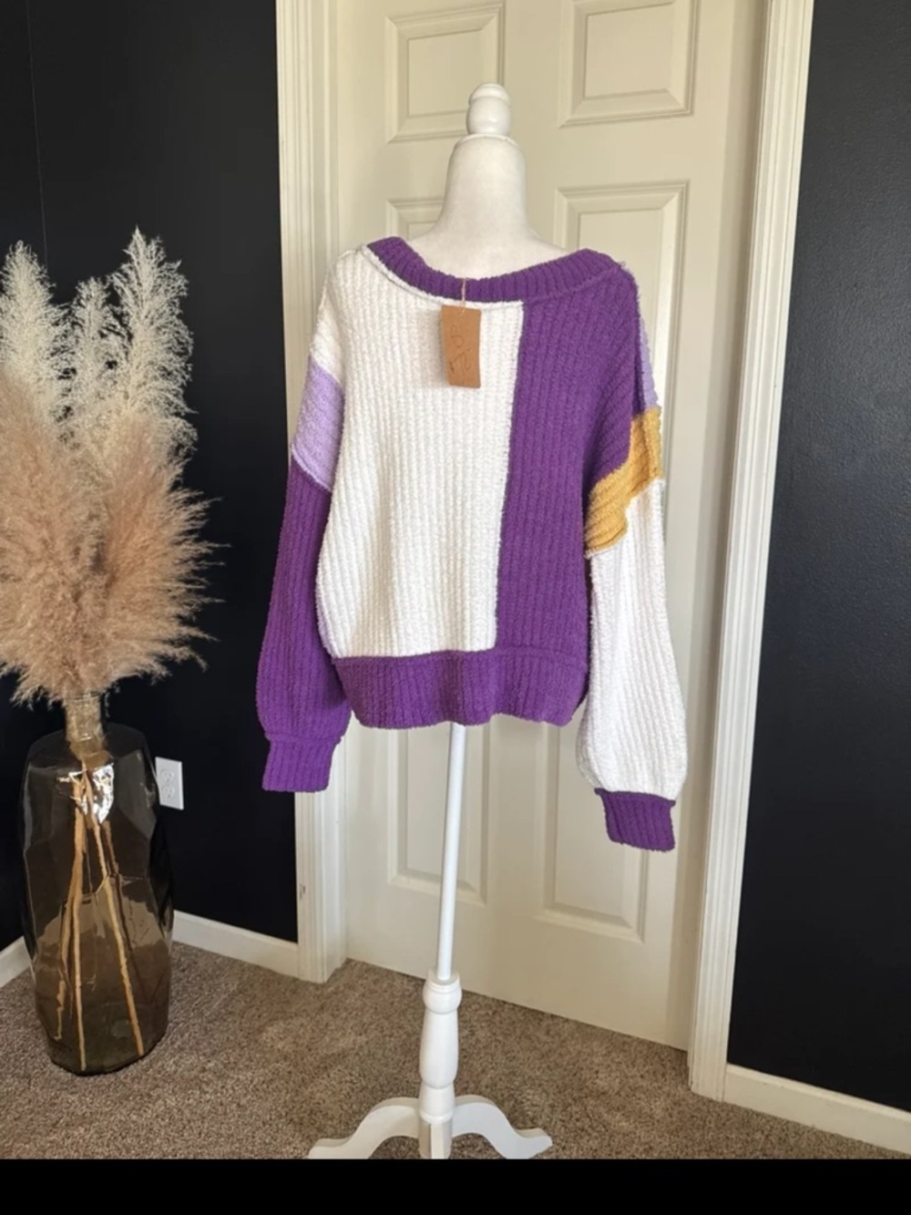 NWT POL Oversized color block sweater
 size Small fits up to a Large - Picture 4 of 12